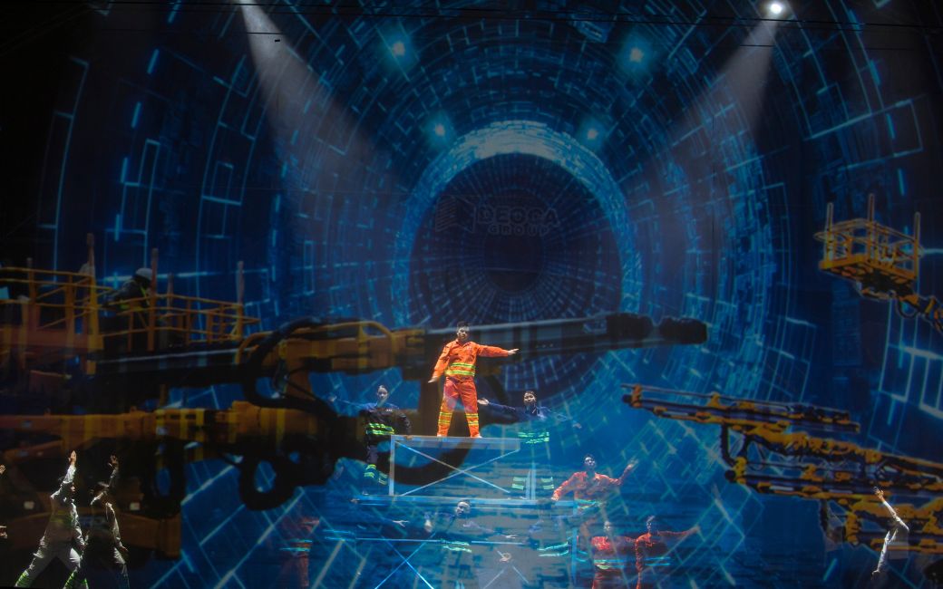 Ứng dụng hologram trong trình diễn tại sự kiện của Tập Đoàn Đèo Cả